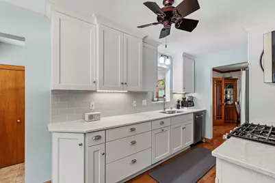 7525  Kenwood Ave, Wauwatosa, WI 53213 - Photo 12