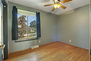 1709 88th St, Kenosha, WI 53143 - Photo 16
