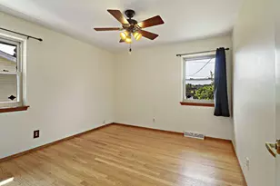 1709 88th St, Kenosha, WI 53143 - Photo 12