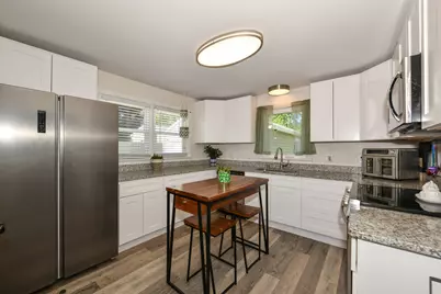 1304 N Grandview Blvd, Waukesha, WI 53188 - Photo 10