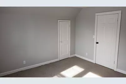 2830 W Saint Paul Ave #Upper, Milwaukee, WI 53208 - Photo 14