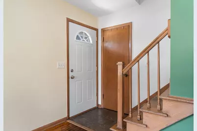 9415 W Arthur Ave, West Allis, WI 53227 - Photo 14