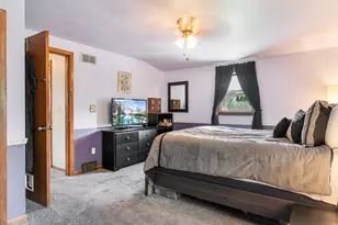 9415 W Arthur Ave, West Allis, WI 53227 - Photo 16