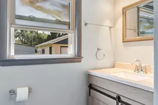 9415 W Arthur Ave, West Allis, WI 53227 - Photo 20