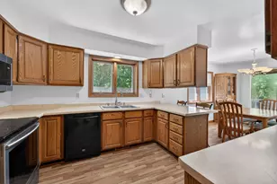11503 W Layton Ave, Greenfield, WI 53228 - Photo 20