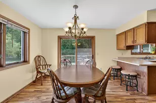11503 W Layton Ave, Greenfield, WI 53228 - Photo 4