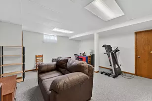 11503 W Layton Ave, Greenfield, WI 53228 - Photo 14