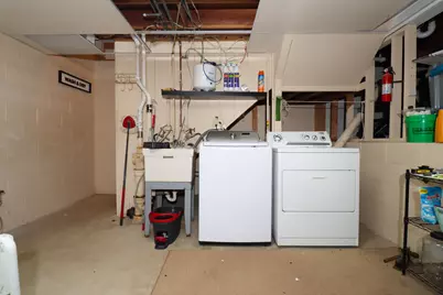5324  Woodbridge Ln, Greenfield, WI 53221 - Photo 14
