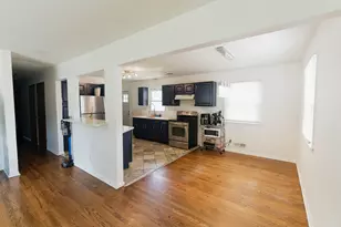 3820 W Iona Terrace, Milwaukee, WI 53221 - Photo 8