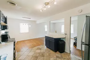 3820 W Iona Terrace, Milwaukee, WI 53221 - Photo 6