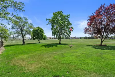 429 E Armour Ave, Milwaukee, WI 53207 - Photo 40