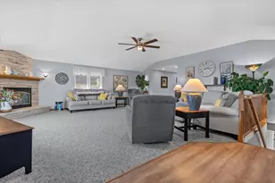 429 E Armour Ave, Milwaukee, WI 53207 - Photo 20