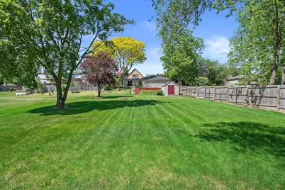 429 E Armour Ave, Milwaukee, WI 53207 - Photo 42
