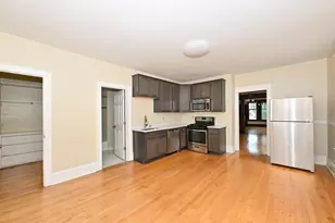 2747 N Bremen St, Milwaukee, WI 53212 - Photo 32