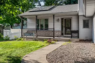 823 Windhill St, Onalaska, WI 54650 - Photo 4