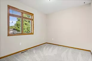 823 Windhill St, Onalaska, WI 54650 - Photo 22