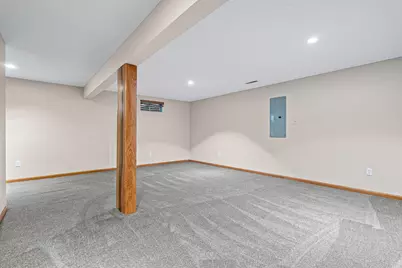 823  Windhill St, Onalaska, WI 54650 - Photo 24
