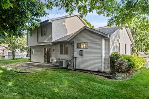 823 Windhill St, Onalaska, WI 54650 - Photo 32