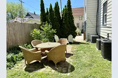 1623 E Webster Pl #1625, Milwaukee, WI 53211 - Photo 32