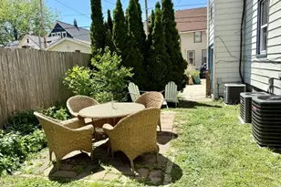 1623 E Webster Pl, Milwaukee, WI 53211 - Photo 32