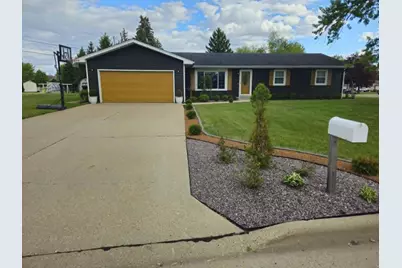 2260  Cobblestone Ln, Beloit, WI 53511 - Photo 2