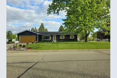 2260  Cobblestone Ln, Beloit, WI 53511 - Photo 4