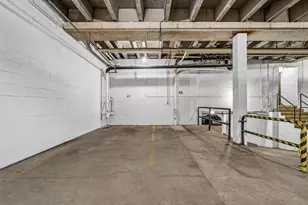 2025 E Greenwich Ave, Milwaukee, WI 53211 - Photo 18