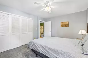 2025 E Greenwich Ave, Milwaukee, WI 53211 - Photo 8