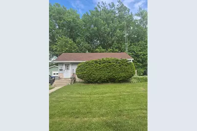 517 N Wisconsin St, Elkhorn, WI 53121 - Photo 1