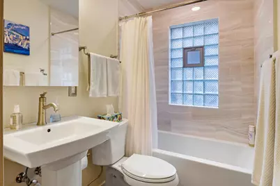 2224 N 60th St, Milwaukee, WI 53208 - Photo 8