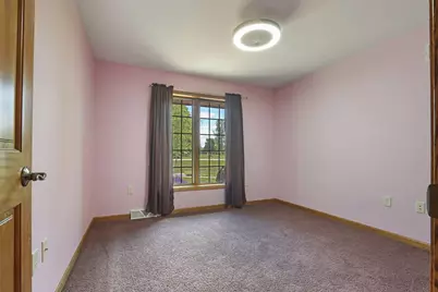 6724  Horseshoe Trl, Burlington, WI 53105 - Photo 24