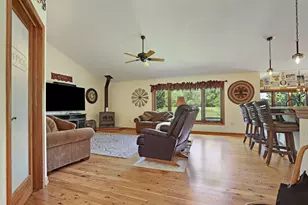 6724 Horseshoe Trail, Burlington, WI 53105 - Photo 6