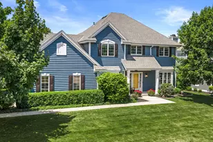 W72N447 Mulberry Ave, Cedarburg, WI 53012 - Photo 4