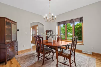 W72N447  Mulberry Ave, Cedarburg, WI 53012 - Photo 18