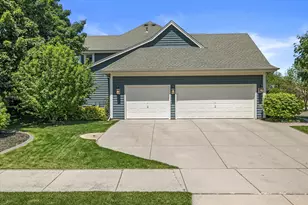 W72N447 Mulberry Ave, Cedarburg, WI 53012 - Photo 40