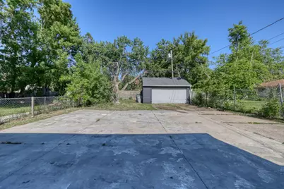 4880 N 49th St, Milwaukee, WI 53218 - Photo 28