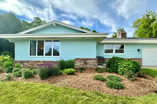 S69W16890 Parkland Dr, Muskego, WI 53150 - Photo 2