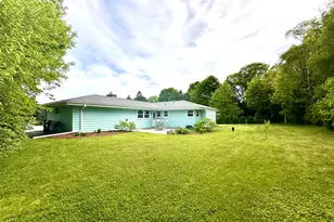 S69W16890 Parkland Dr, Muskego, WI 53150 - Photo 6
