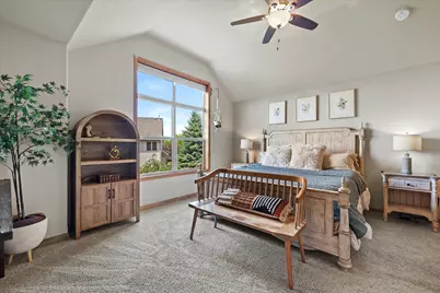 2106  Deer Path, Waukesha, WI 53189 - Photo 30