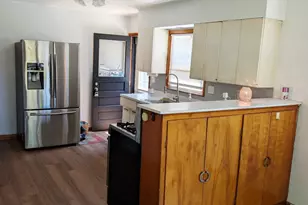 4440 N 64th St, Milwaukee, WI 53218 - Photo 10