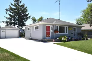 1201 Cedar Creek St, Racine, WI 53402 - Photo 26