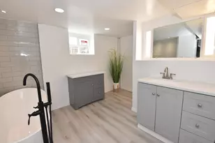 1201 Cedar Creek St, Racine, WI 53402 - Photo 22