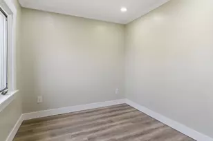 2251 S 73rd St, West Allis, WI 53219 - Photo 16
