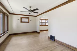 2251 S 73rd St, West Allis, WI 53219 - Photo 6