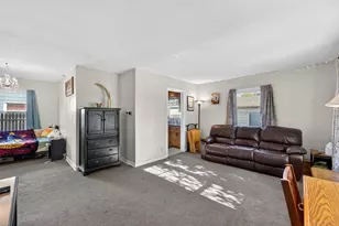 3204 Lasalle St, Racine, WI 53402 - Photo 8