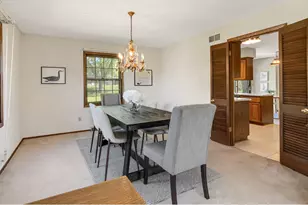 18120 Le Chateau Dr, Brookfield, WI 53045 - Photo 12