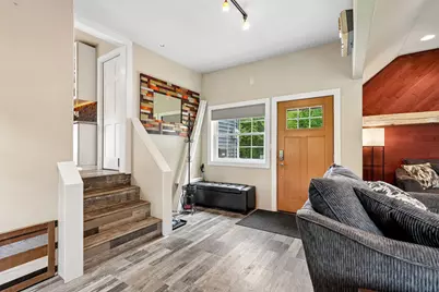10529 W Villard Ave, Milwaukee, WI 53225 - Photo 6