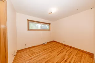 N78W16300 Carl Ross Dr, Menomonee Falls, WI 53051 - Photo 12