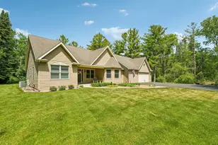 8040 W S County Line Rd, Franklin, WI 53126 - Photo 32