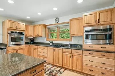 8040 W South County Line Rd, Franklin, WI 53126 - Photo 6
